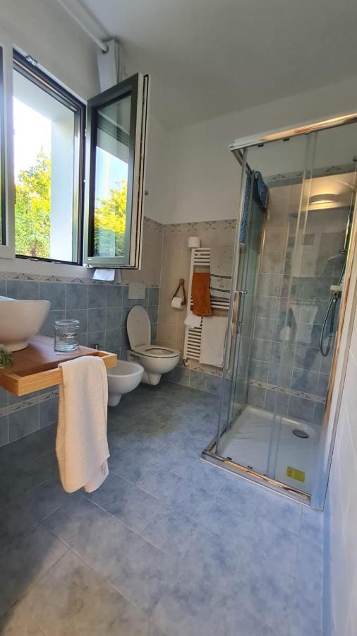 I Laghee Casette Breva E Tivano -Garden-Parking-Lake View - Bike Friendly Holiday House コーリコ エクステリア 写真